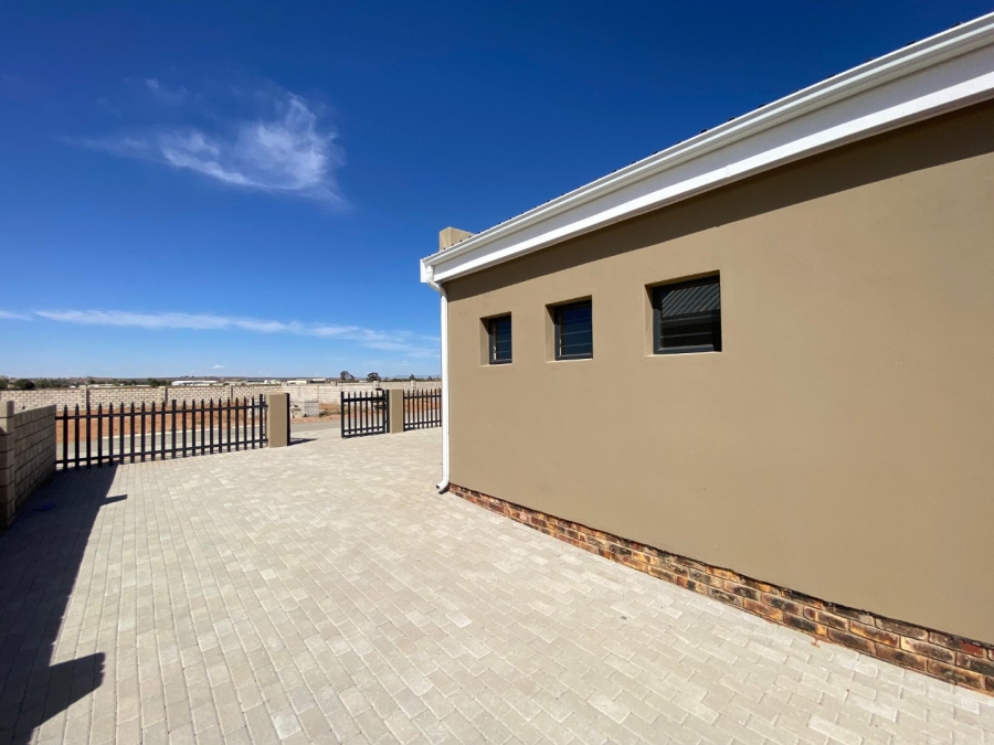 2 Bedroom Property for Sale in Vredendal Western Cape